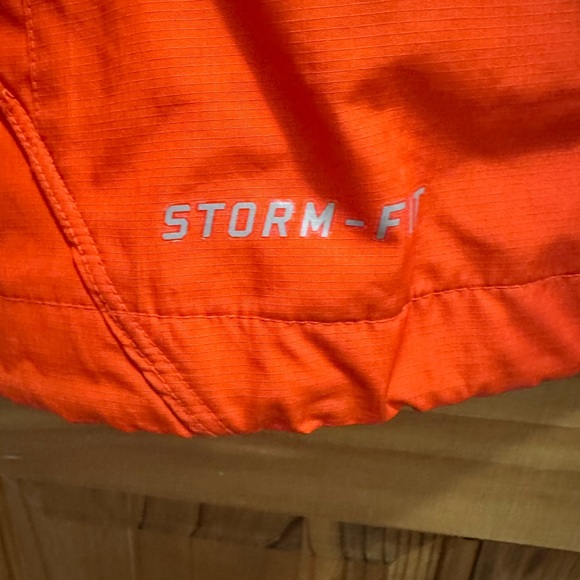 Men’s Clemson University Orange Nike 1/4 Zip Windbreaker Pullover - Picture 2 of 9